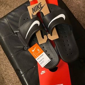 BRAND NEW IN BOX W/ TAGS MEN’S NIKE KAWA SLIDES